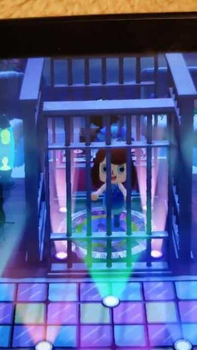 Look, Ma. I'm a cage dancer!