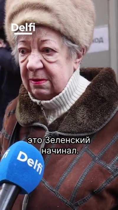 Эстония. Опрос возле избирательного участка. 