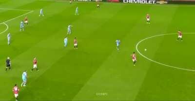 Individual highlights of Harry Maguire's incredible performance vs West Ham (Credit: @OFComps)