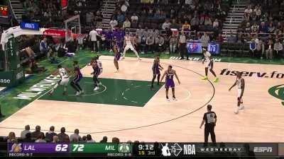 [Highlight] Anthony Davis with a good defensive effort on Giannis