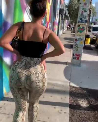 Look Back At It | amirahdyme
