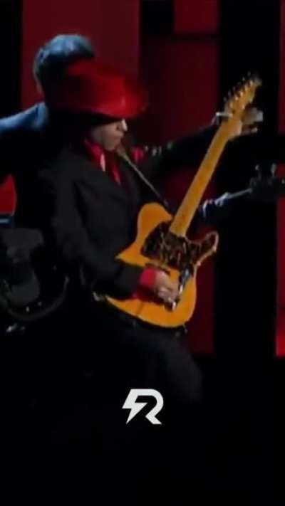 A few seconds of Prince absolutely shredding his guitar.