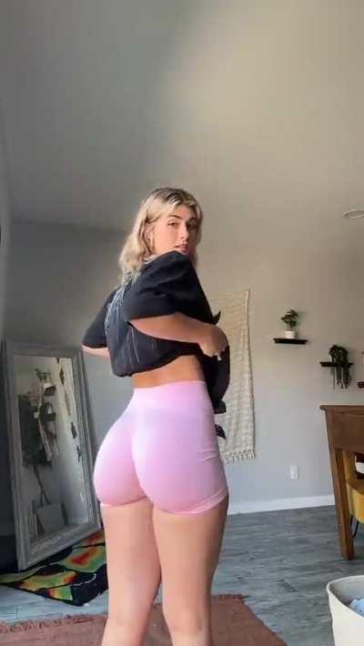 Faith | booty in gym fit | Snapchat | August 2023