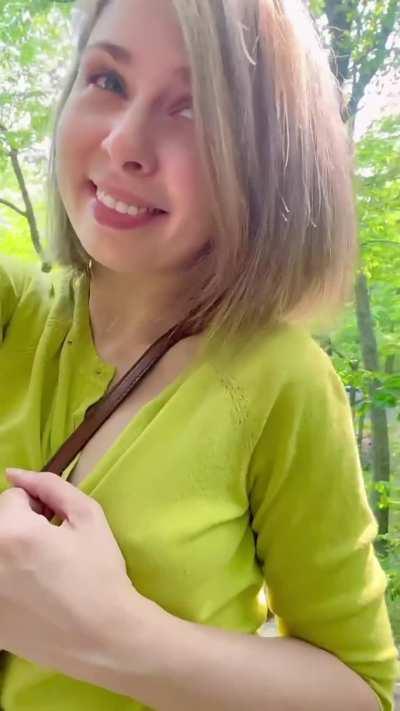 Make me moan loud enough for everyone to hear 🫦