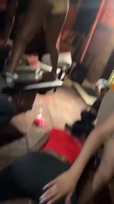 twerk that booty 🍑