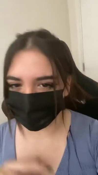 que rica que es la cabrlna de la nimu