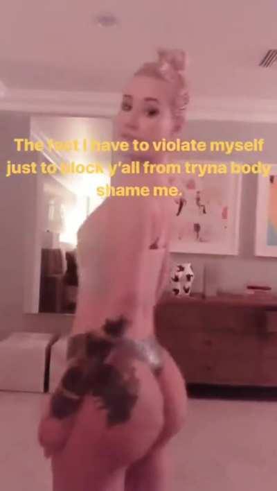 I want to bury my face between Iggy Azaleas fat ass cheeks