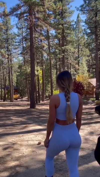 Photoshoot bts for shopsommerray