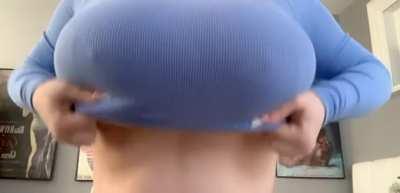 I love slowly dropping my massive naturals for you guys OC