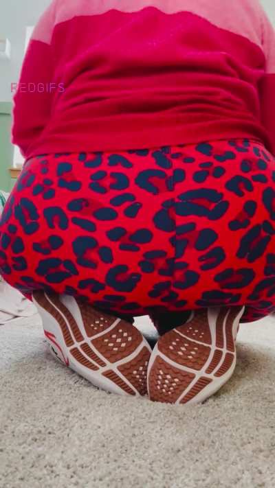 Think you handle EVERYTHING that comes out of this 210 pound ass?? 💨 🤎 😈