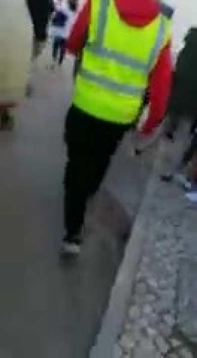 26 people anti-TikTok protest turned into a 1000+ one (video originally posted by u/--F7K--)