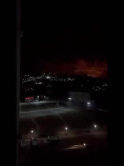 Russian civilians are filming Ukrainian UAVs attacking a radar unit in Anapa, Krasnodar Krai.