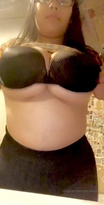 Massive Titty Drop