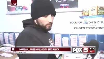 Vay amk benim ruh ikizim sanki, adamdaki rahatlık, dürüstlük mükemmel aq. Peki kgb büyük ikramiye size çıksa siz ne yaparsınız?