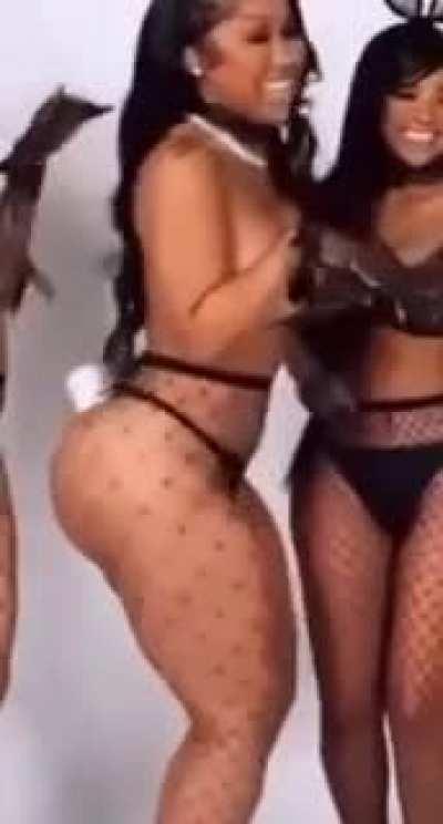 Had to slow it down for y’all boys 🥵🥵