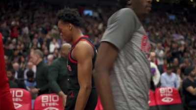 [Highlight] Scottie Barnes euro-steps past a standing Jokic to put the Raptors up 22 in the 2Q!