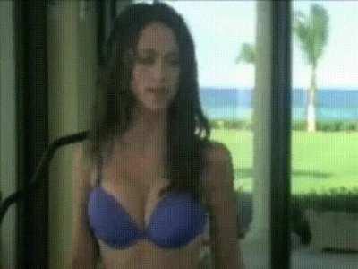 Jennifer Love Hewitt showing off her goods