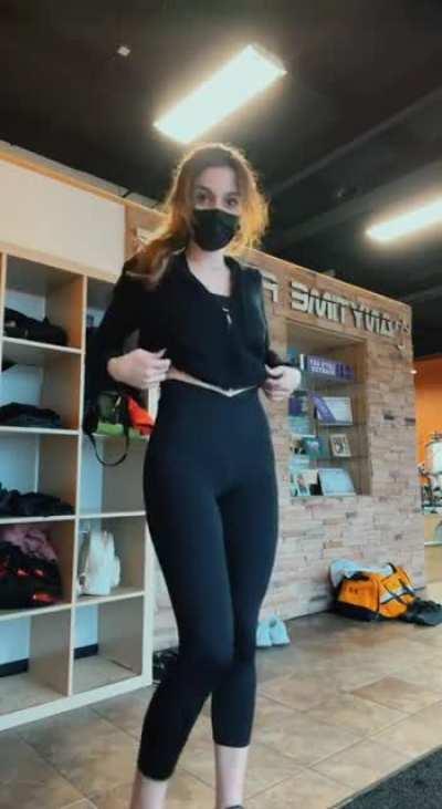 Taya's been working hard at the gym. Giving us a gym update.