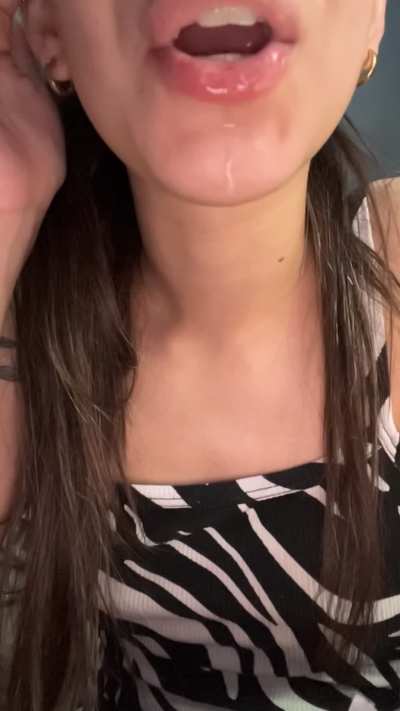 Drooling just thinking in cover all your face with my saliva