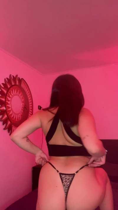 Give me your full attention!