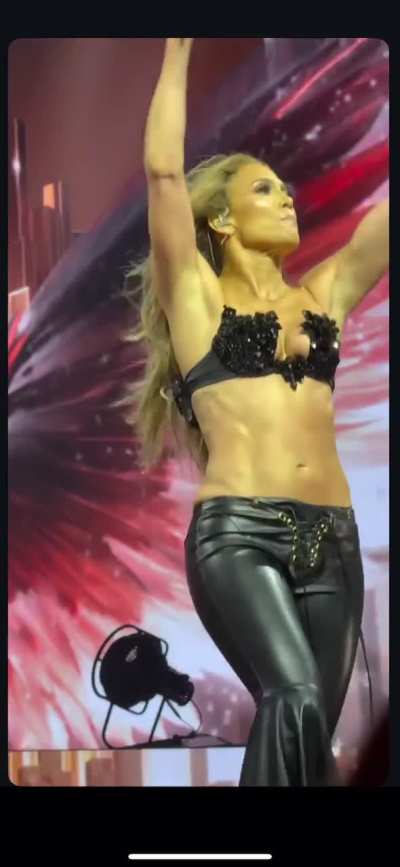 Jennifer Lopez has an amazingly sexy body