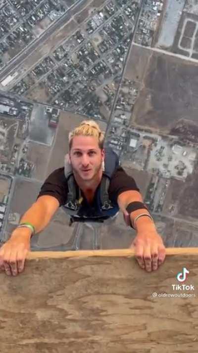 See ya (oc:freddychace)