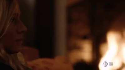 Kristen Bell getting her feet sucked