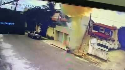 Throwing a cable over a power line