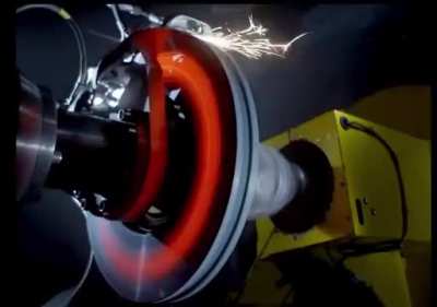 An extreme test of the Bugatti Chiron's carbon-ceramic brake discs and 3D-printed titanium brake calipers on a dynamometer at 249 mph