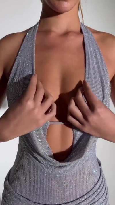 Priscilla in the Velar mini - IG December 2025