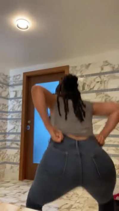 Jordin Sparks 🤤🍑