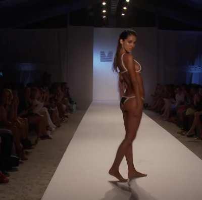 With every bounce, Ashley Sky made us fall in love with her