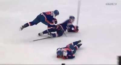 Most Coordinated Islanders Play