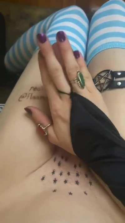 I think this is the prettiest and cutest cock in the world 😍