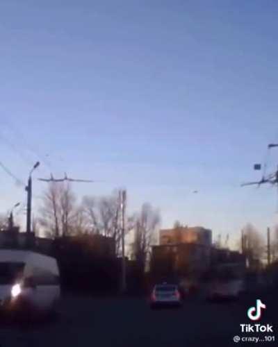 Куда он поехал ?