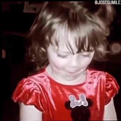 Did you color your sister ?