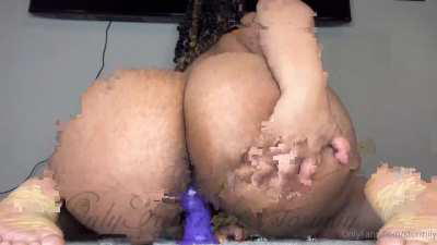 When She Spread It 😫🏴‍☠️