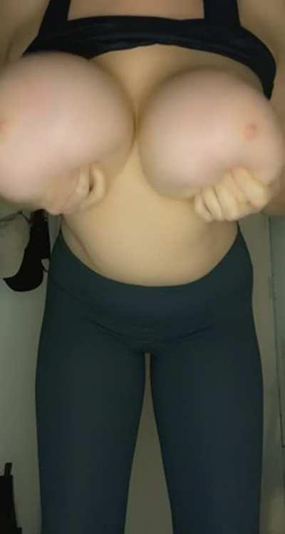 Would you fuck a 5’10 girl with big boobs?