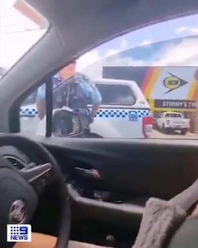 To resist an arrest