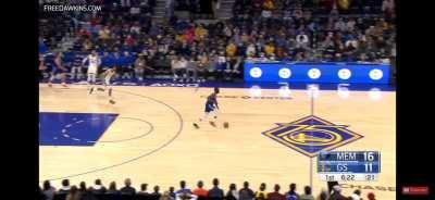 [Highlight] Steph sets a record for the farthest ever double team (95 feet from the basket)