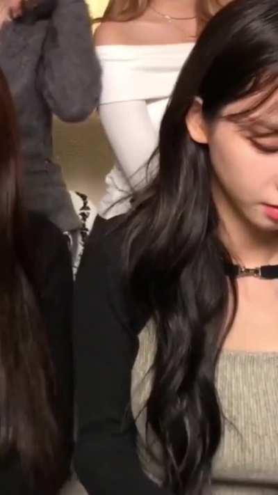 Karina is so busty 🥰🥰