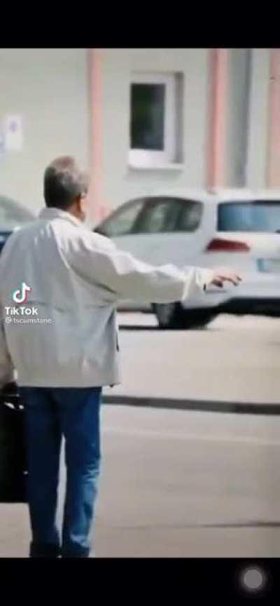 When you’ve been in your bunker playing Hell let loose for a week and forget how to socialize 🤣