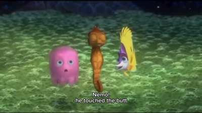 Nemo bombs a friend group of four by just touching the lower base of the boat