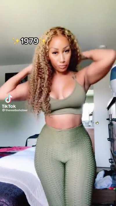 Someone’s fine ass mom🥰