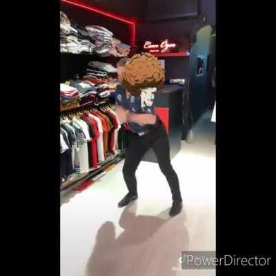 Timmy Dışarıdan 3 Konserve 3 Su Getirince Olur Gibi