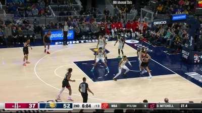 [Highlight] Sengun with a miss so bad last night it left the Pacers commentator speechless