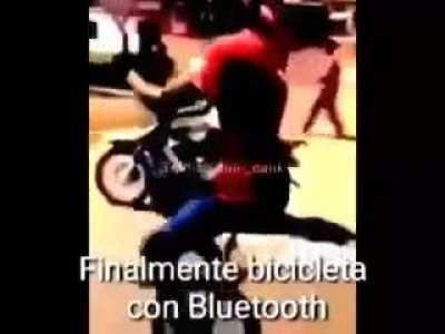 Eu não fiz o meme pq eu sei escrever com com m