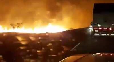 Las quemas frente a Rosario llegan a las rutas