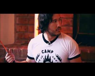 Even if Mark and Ethan don't see this (i hope they do bc I worked hard so plz upvote) I just wanted to say what a year it has been! Thank you Mark Ethan and Amy for getting us through 2020 day by day with something no one else could have done nearly as po