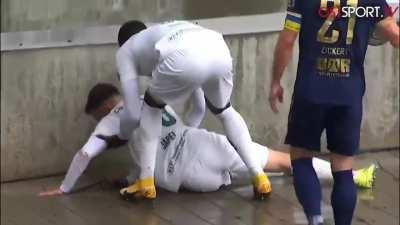 Player knocked out after crashing his head into a concrete wall.